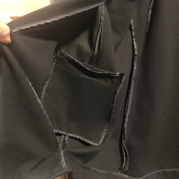 Slim Factor By INVESTMENTS Size Large Black Blazer.22”Pit 2 Pit X 29” Length - Picture 8 of 10